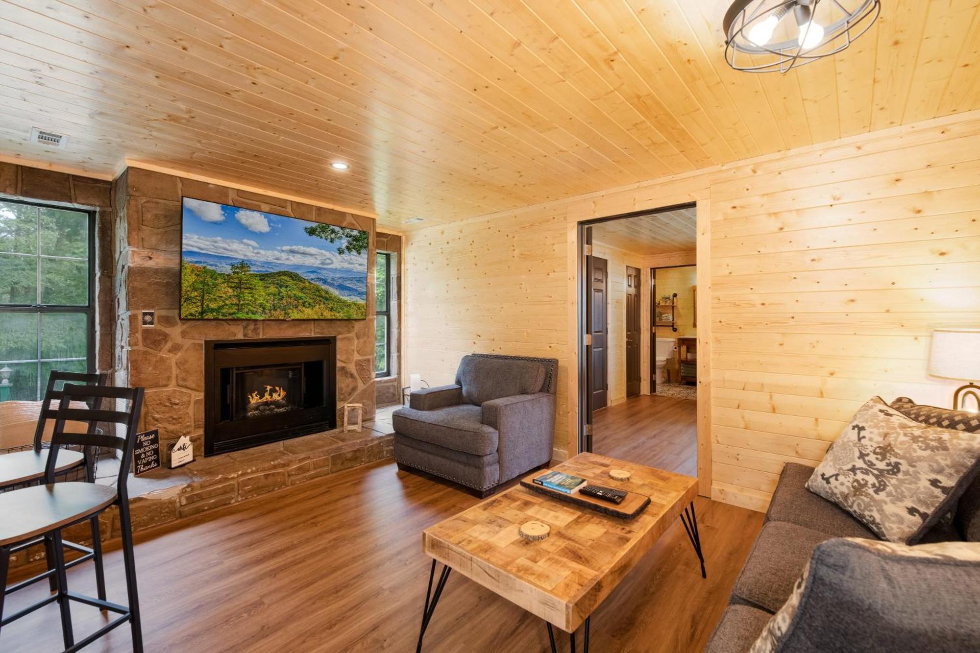 Mountain Views At Dolly'S Castle Unit 3 Villa Sevierville Exterior photo