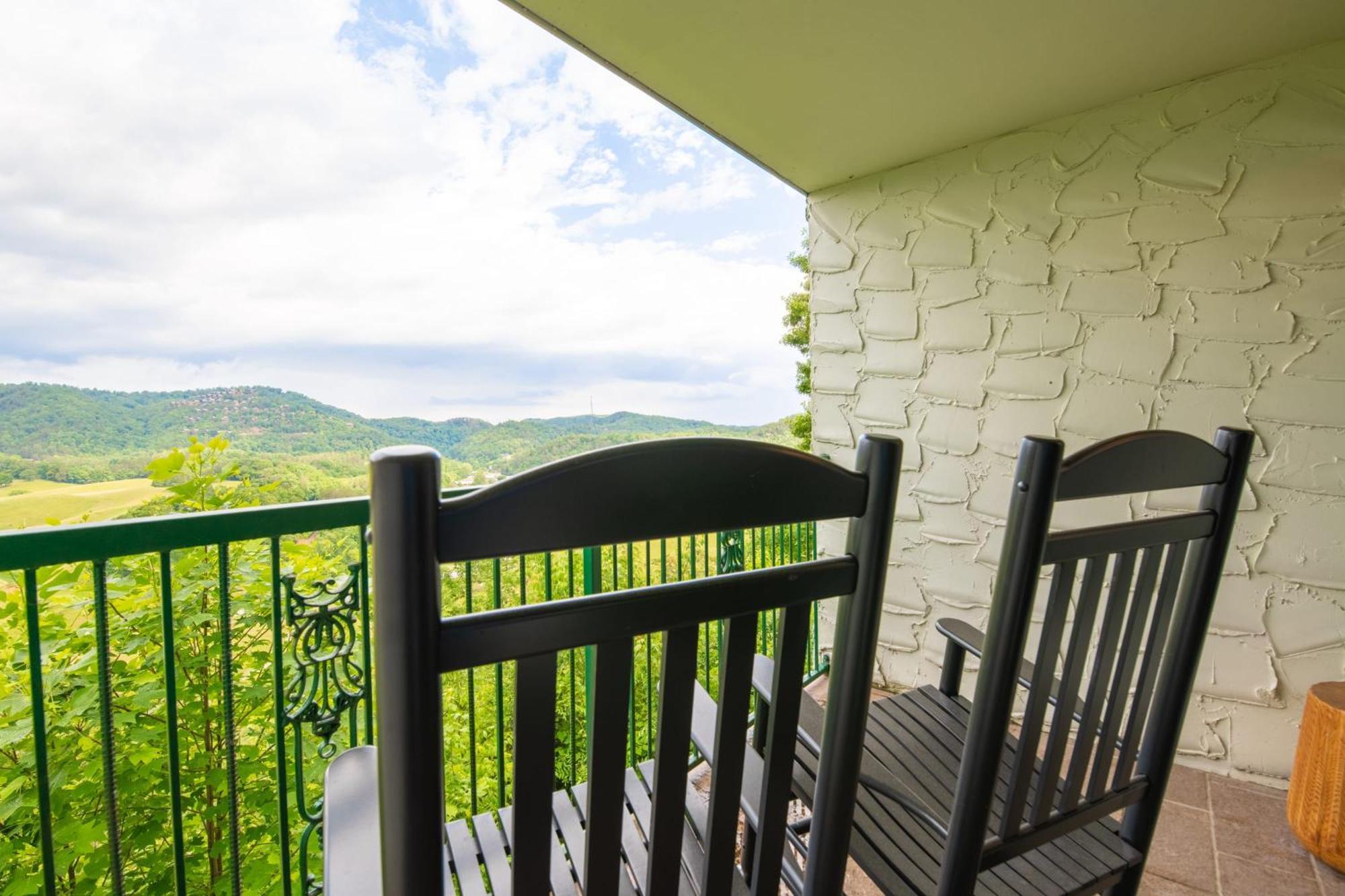 Mountain Views At Dolly'S Castle Unit 3 Villa Sevierville Exterior photo